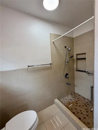 $3,500 | 94-744 Kupuohi Street, Waipahu, HI 96797