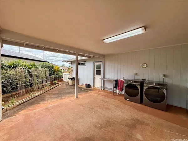 $3,500 | 94-744 Kupuohi Street, Waipahu, HI 96797