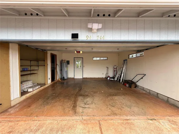 $3,500 | 94-744 Kupuohi Street, Waipahu, HI 96797