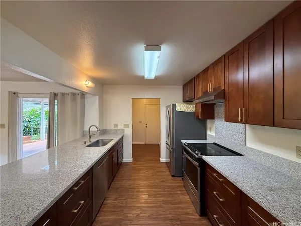 $3,500 | 94-744 Kupuohi Street, Waipahu, HI 96797