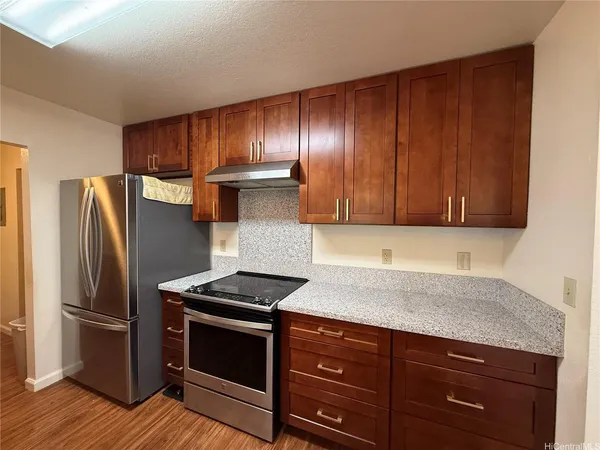 $3,500 | 94-744 Kupuohi Street, Waipahu, HI 96797