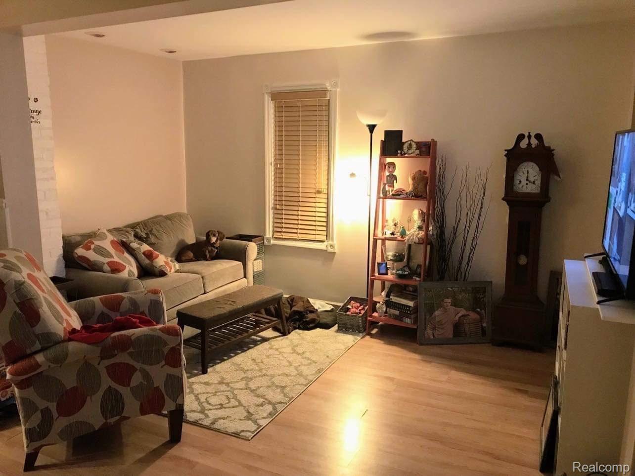 469 Deland Road Flushing, MI 48433 - Photo 12 of 24 Gallery Image 12