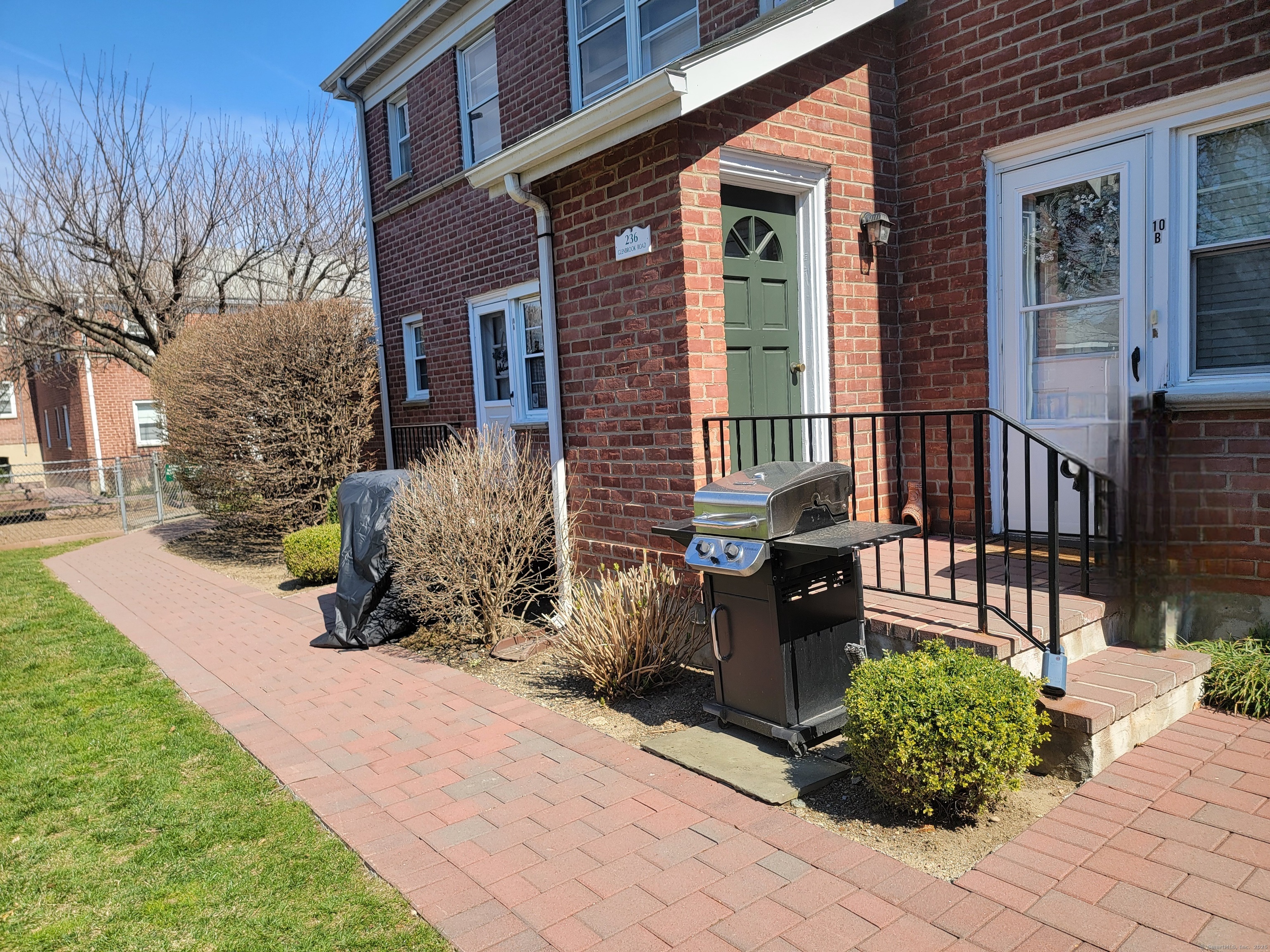 236 Glenbrook Road, Unit 10D Stamford, CT 06906 - Photo 1 of 1