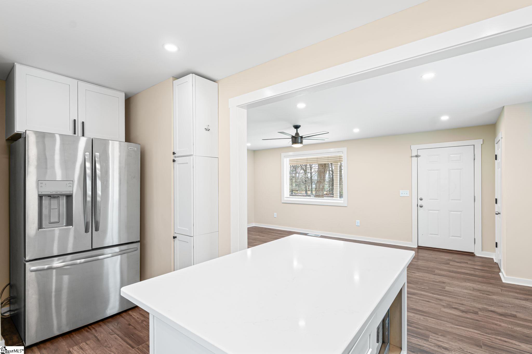 805 South Main Street Fountain Inn, SC 29644 - Photo 13 of 42