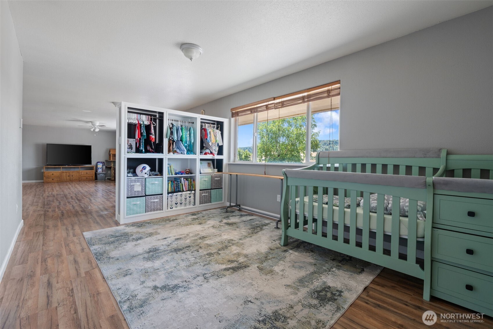 802 State Street Centralia, WA 98531 - Photo 23 of 40 a bedroom with furniture and a window