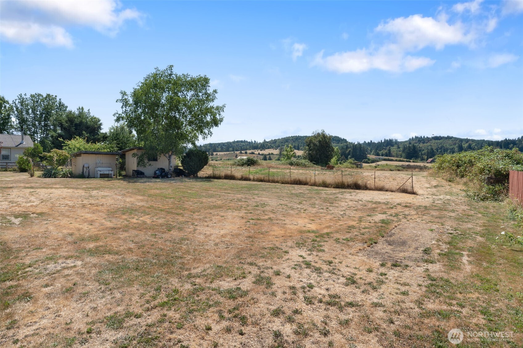802 State Street Centralia, WA 98531 - Photo 38 of 40 a view of lake and mountain