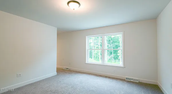 $640,900 | 38 Heritage Way, Bethlehem, NY 12158