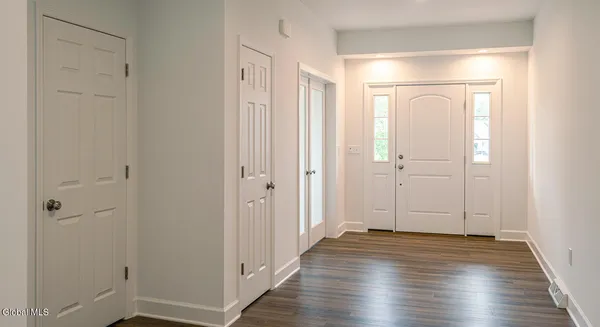 $640,900 | 38 Heritage Way, Bethlehem, NY 12158