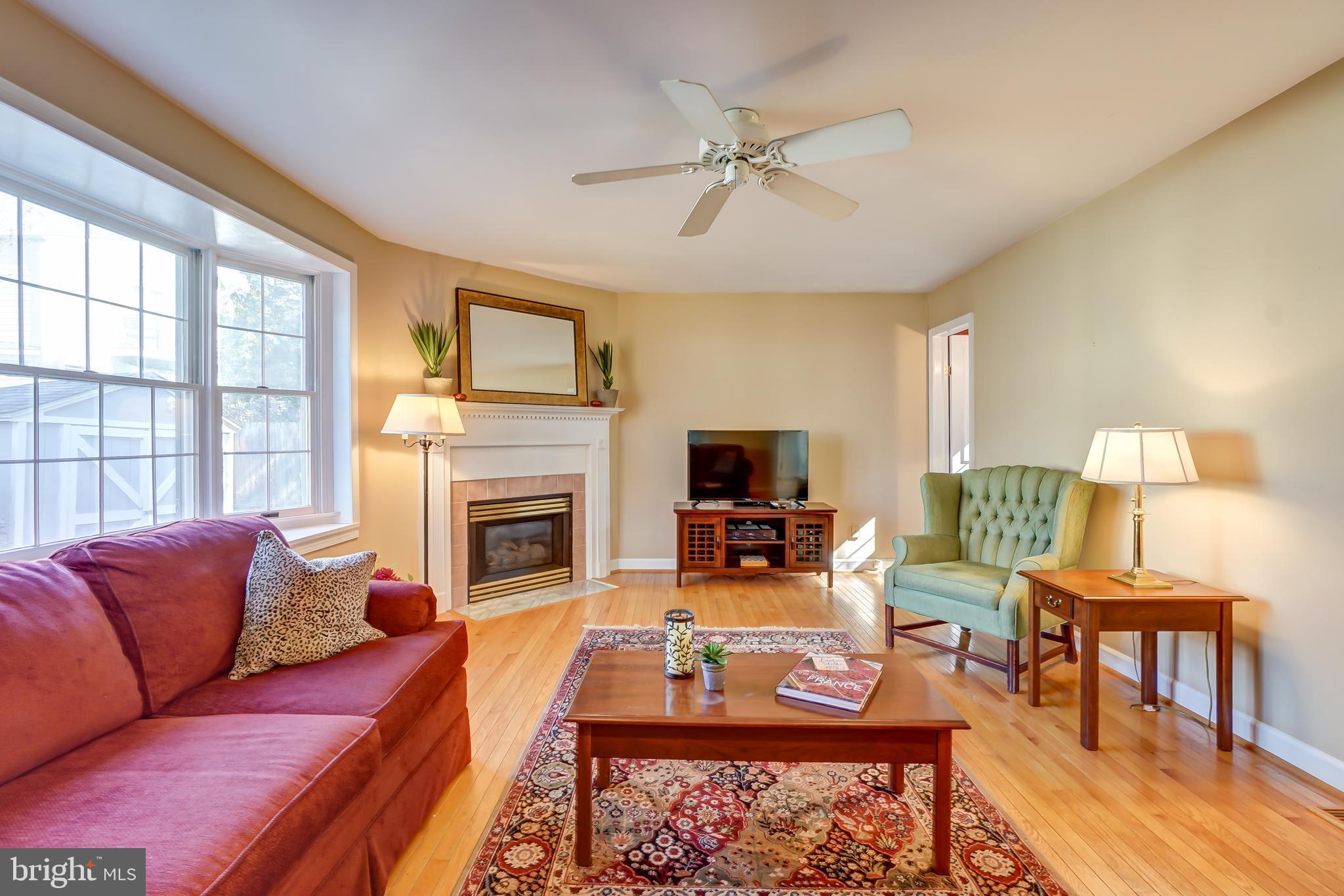 5308 Wakefield Road Bethesda, MD 20816 - Photo 13 of 38