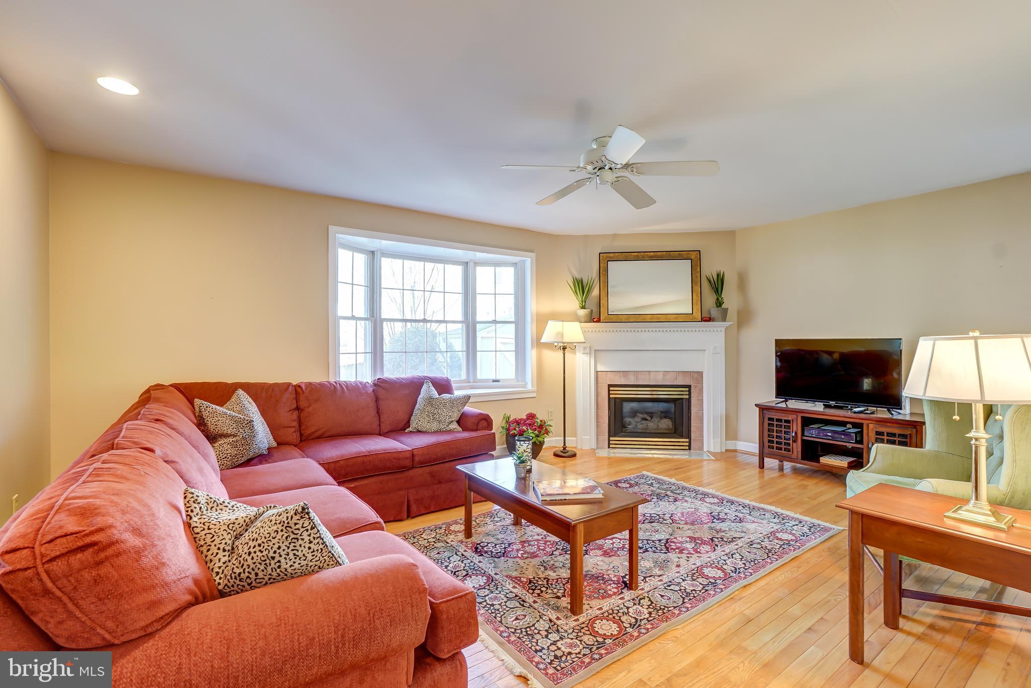 5308 Wakefield Road Bethesda, MD 20816 - Photo 15 of 38