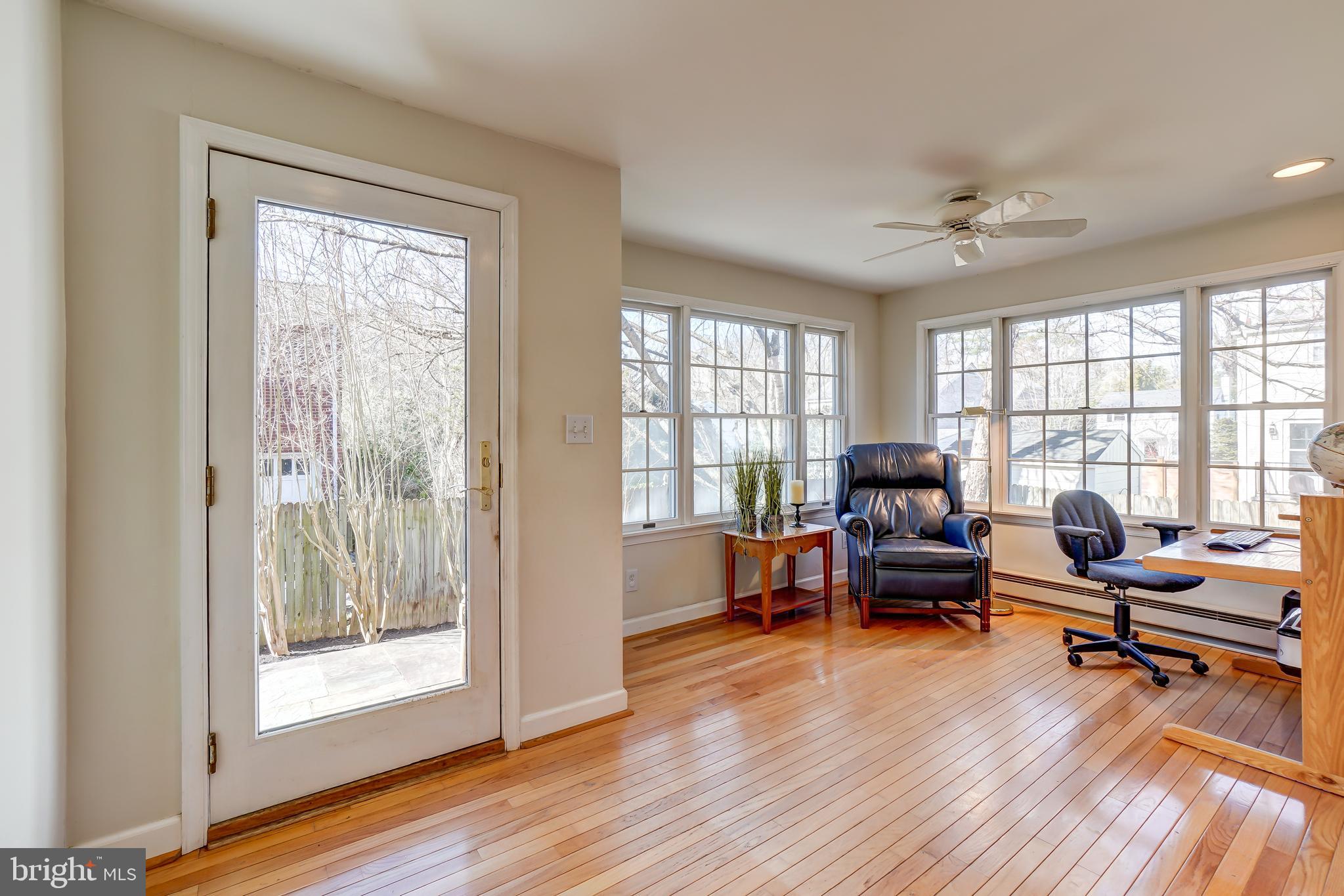 5308 Wakefield Road Bethesda, MD 20816 - Photo 17 of 38