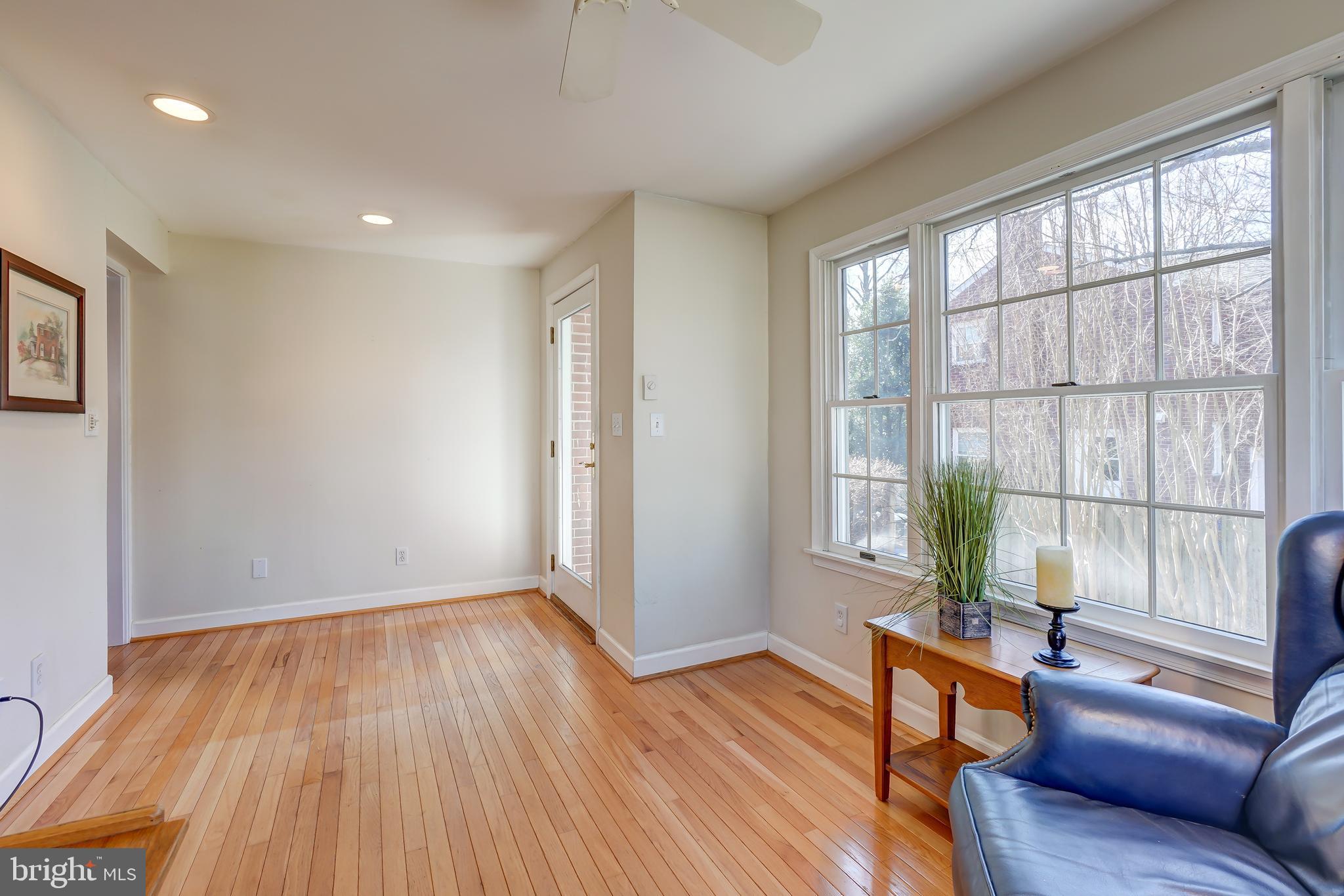 5308 Wakefield Road Bethesda, MD 20816 - Photo 20 of 38