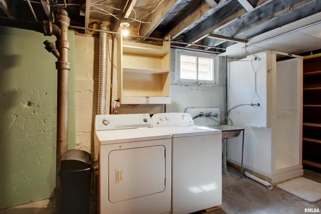 $155,000 | 1512 Locust Street, Quincy, IL 62301