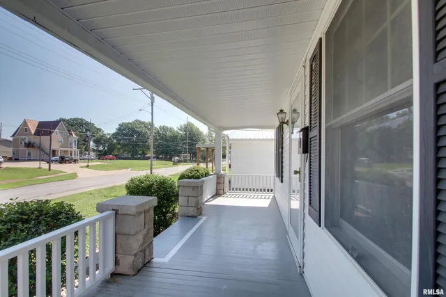 $155,000 | 1512 Locust Street, Quincy, IL 62301