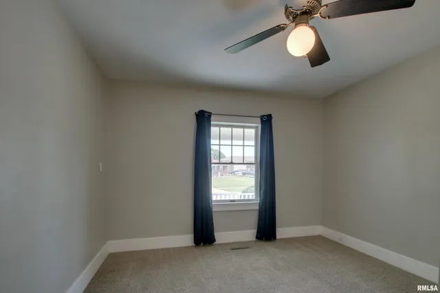 $155,000 | 1512 Locust Street, Quincy, IL 62301