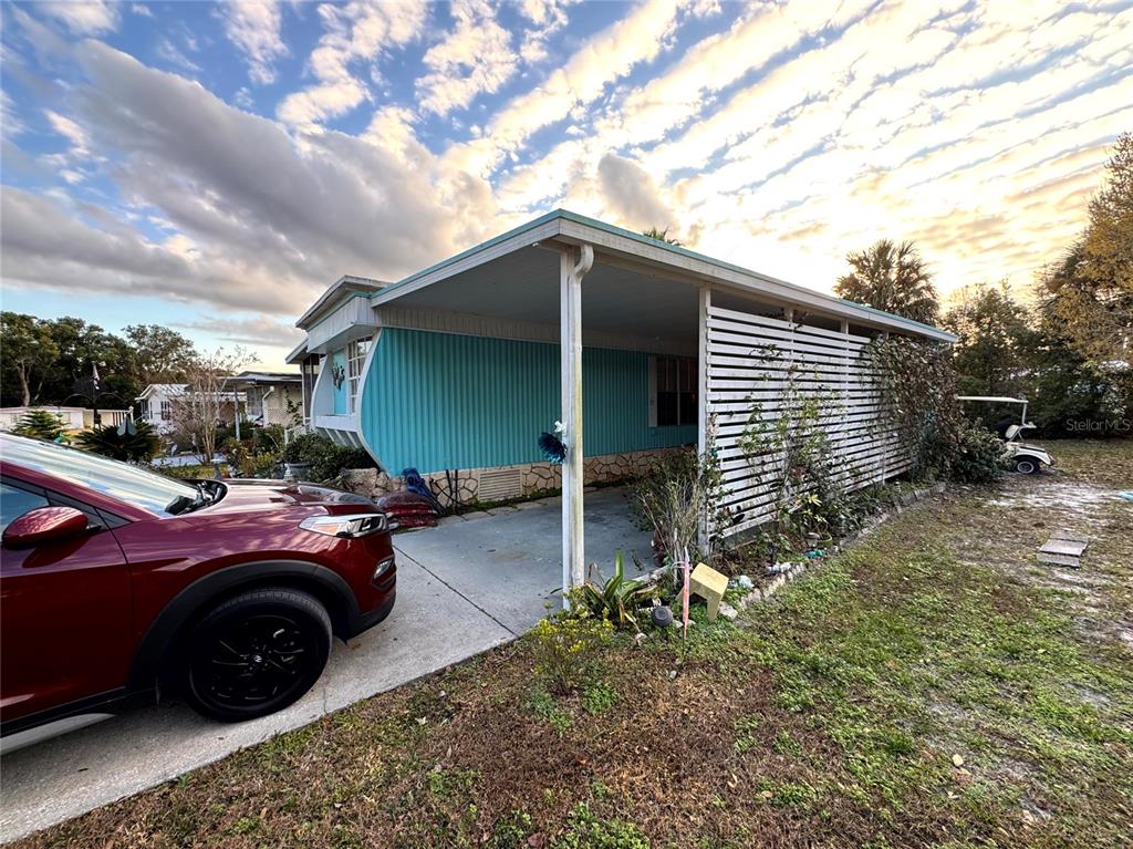 2577 Brookside Circle Mount Dora, FL 32757 - Photo 3 of 42