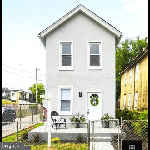 $1,950 | 1447 Montpelier Street, Baltimore, MD 21218