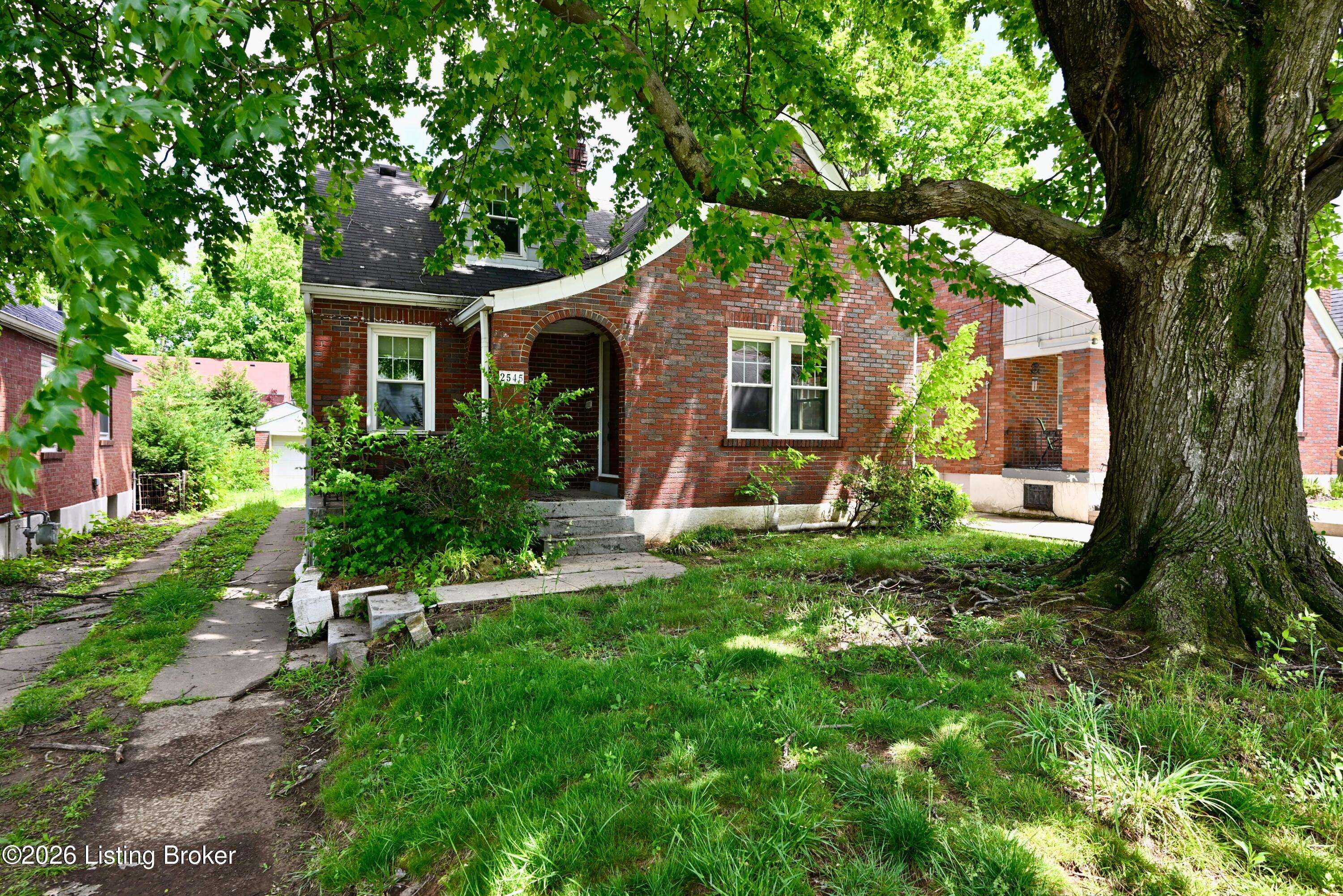 2545 Ridgewood Avenue Louisville, KY 40217 - Photo 1 of 31 DSC_4656