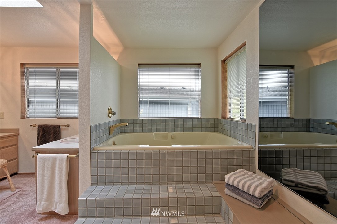 739 Maple Street Edmonds, WA 98020 - Photo 14 of 25 Gallery Image 14
