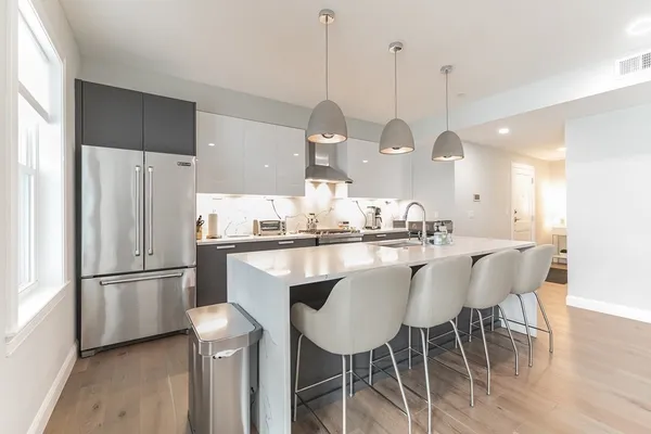 $4,875 | 54 Pleasant Street, Unit 5, Boston, MA 02125