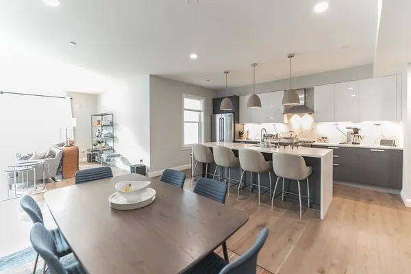 $4,875 | 54 Pleasant Street, Unit 5, Boston, MA 02125