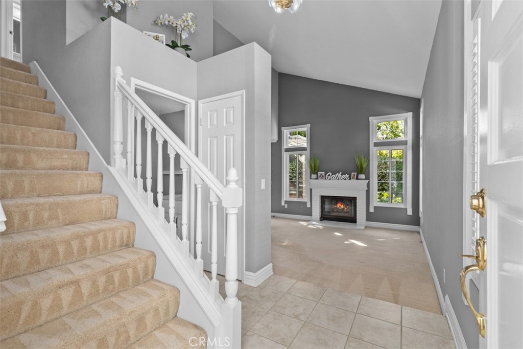 13595 Banyon Road Tustin, CA 92782 - Photo 7 of 48 Entry Area