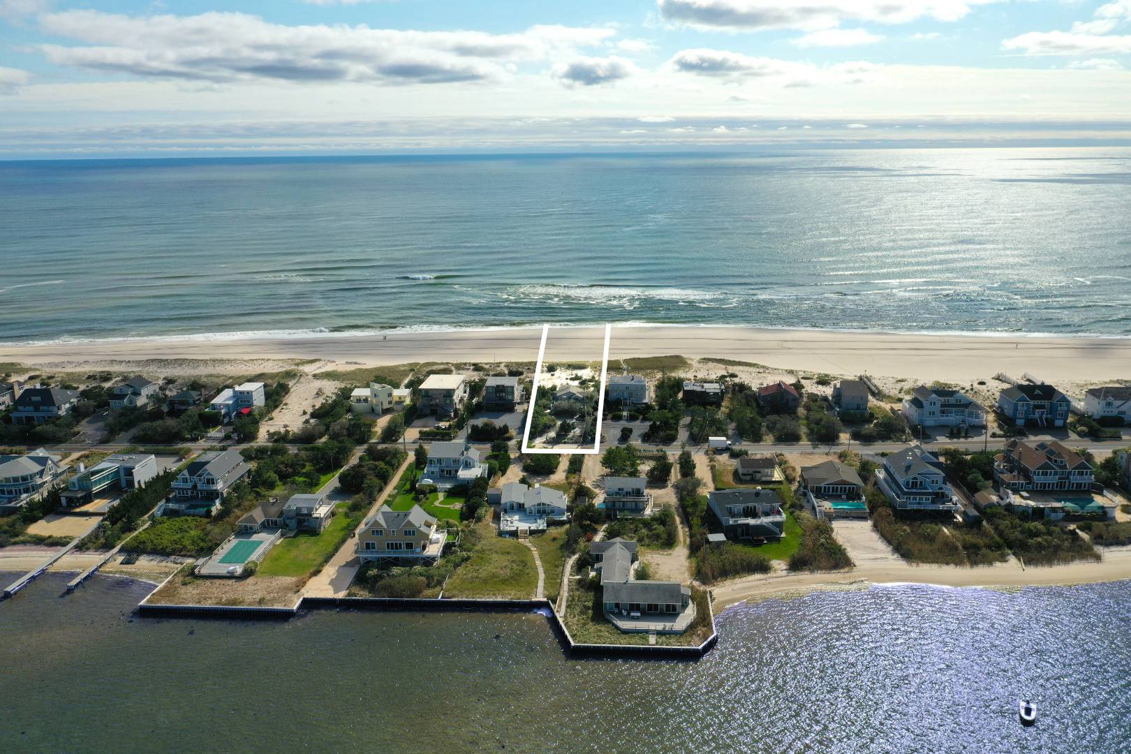 657 Dune Road Westhampton, NY 11978 - Photo 5 of 16 Gallery Image 5