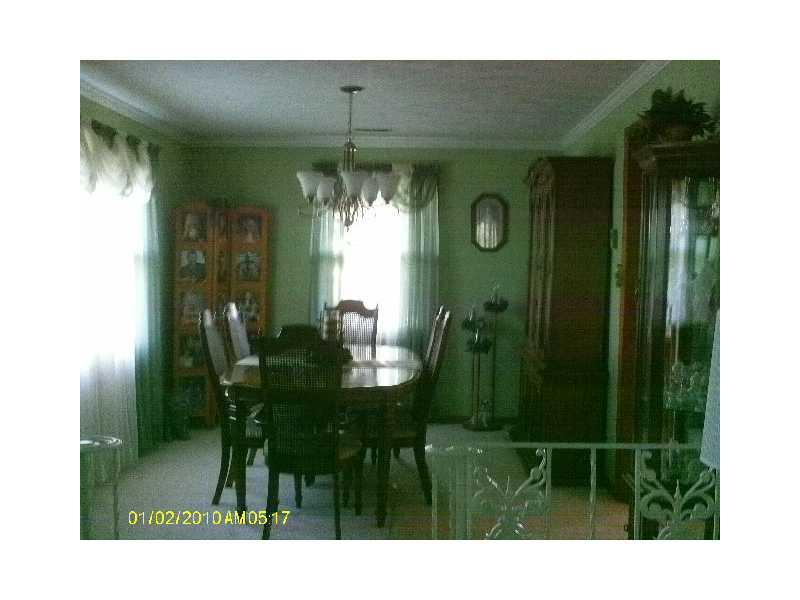 4301 South Ridgeview Road Anderson, IN 46013 - Photo 12 of 24 Gallery Image 12