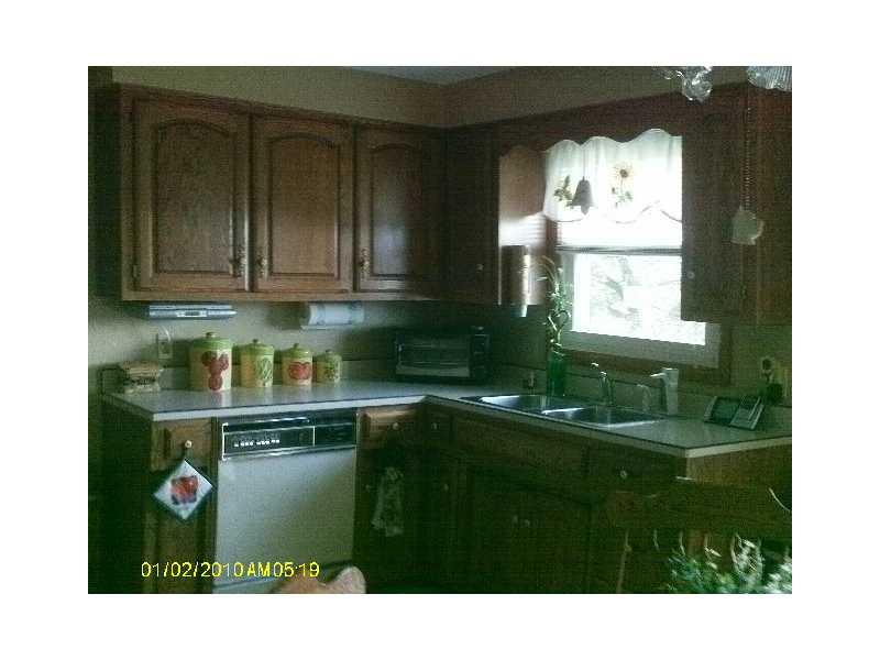 4301 South Ridgeview Road Anderson, IN 46013 - Photo 14 of 24 Gallery Image 14