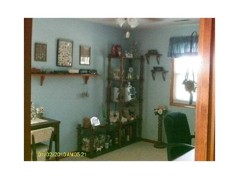 4301 South Ridgeview Road Anderson, IN 46013 - Photo 20 of 24 Gallery Image 20