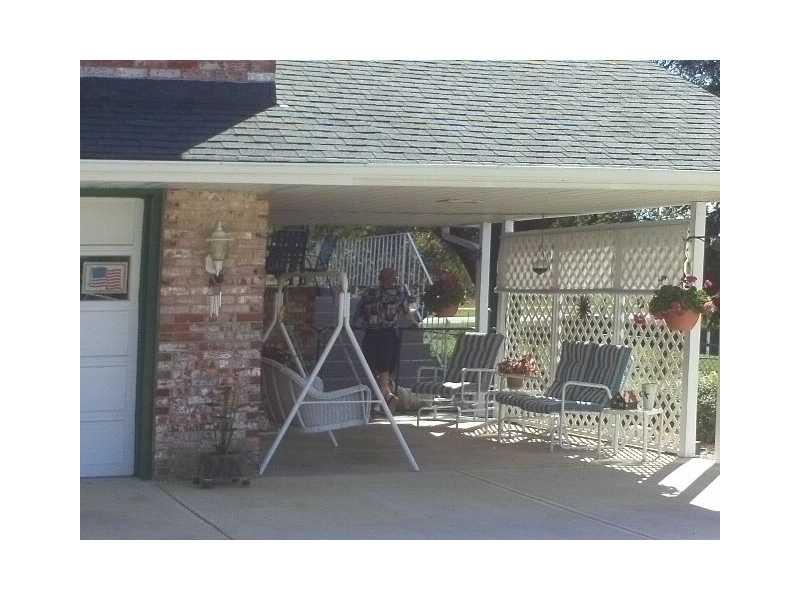 4301 South Ridgeview Road Anderson, IN 46013 - Photo 6 of 24 Gallery Image 6