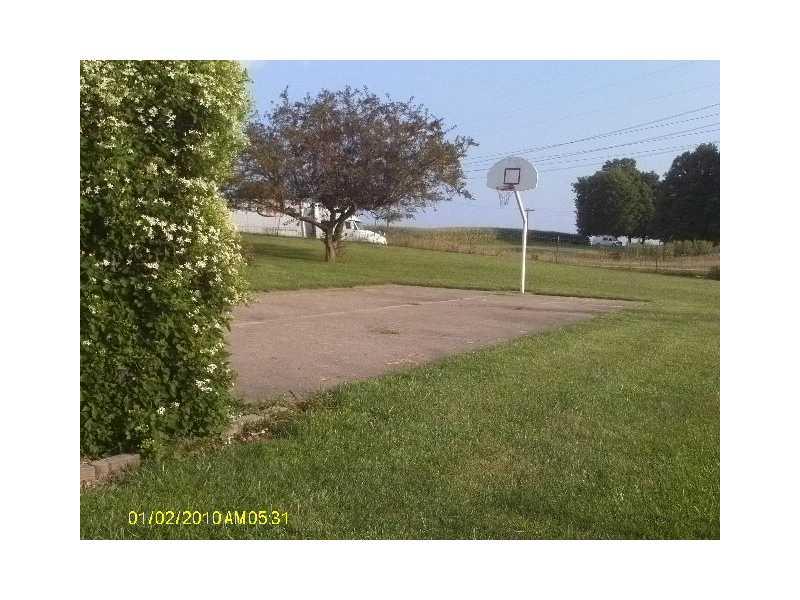 4301 South Ridgeview Road Anderson, IN 46013 - Photo 9 of 24 Gallery Image 9