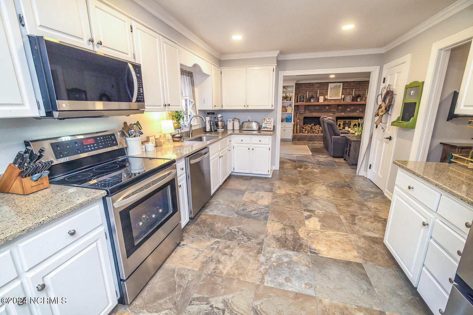 401 Porters Neck Road Wilmington, NC 28411 - Photo 12 of 41 F59