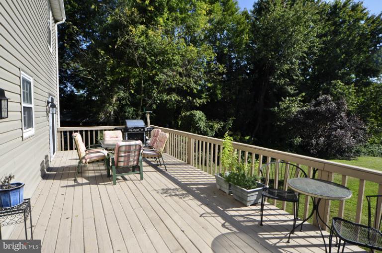 6779 Riley Road Warrenton, VA 20187 - Photo 18 of 30 Deck