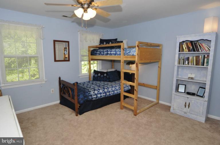 6779 Riley Road Warrenton, VA 20187 - Photo 26 of 30 Bedroom