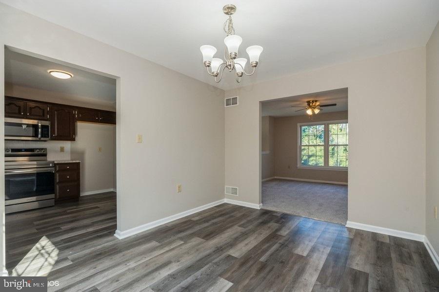 427 Loop Road Pottstown, PA 19464 - Photo 3 of 14 Gallery Image 3