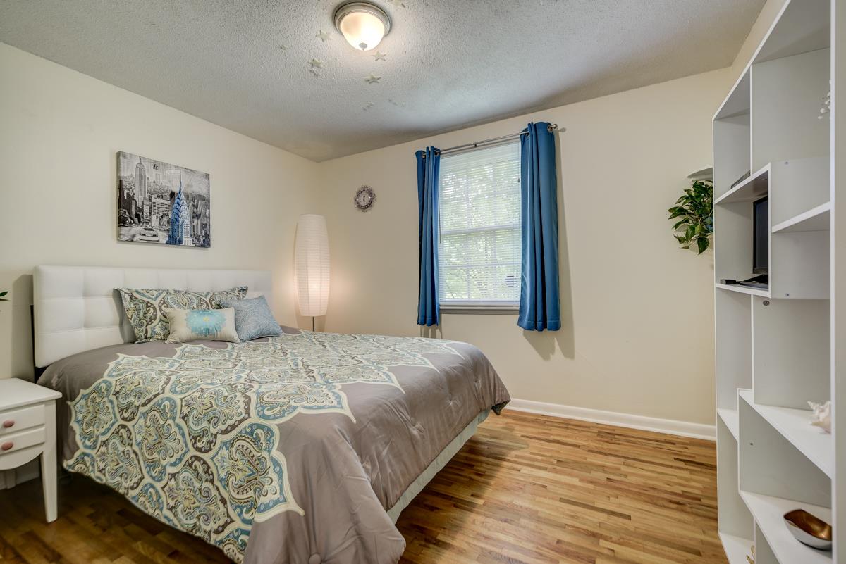 131 Dennis Road Hendersonville, TN 37075 - Photo 19 of 30 2nd Bedroom with Hardwood Floor