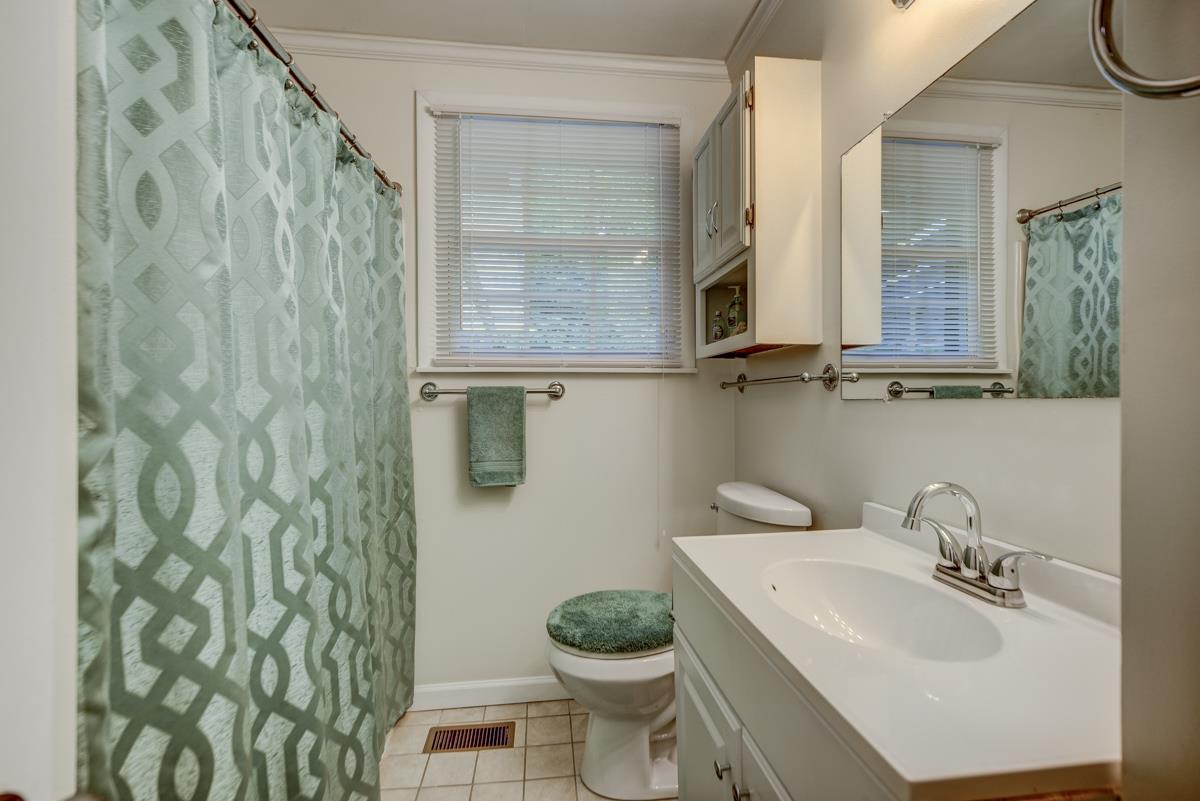 131 Dennis Road Hendersonville, TN 37075 - Photo 20 of 30 2nd Full Bath