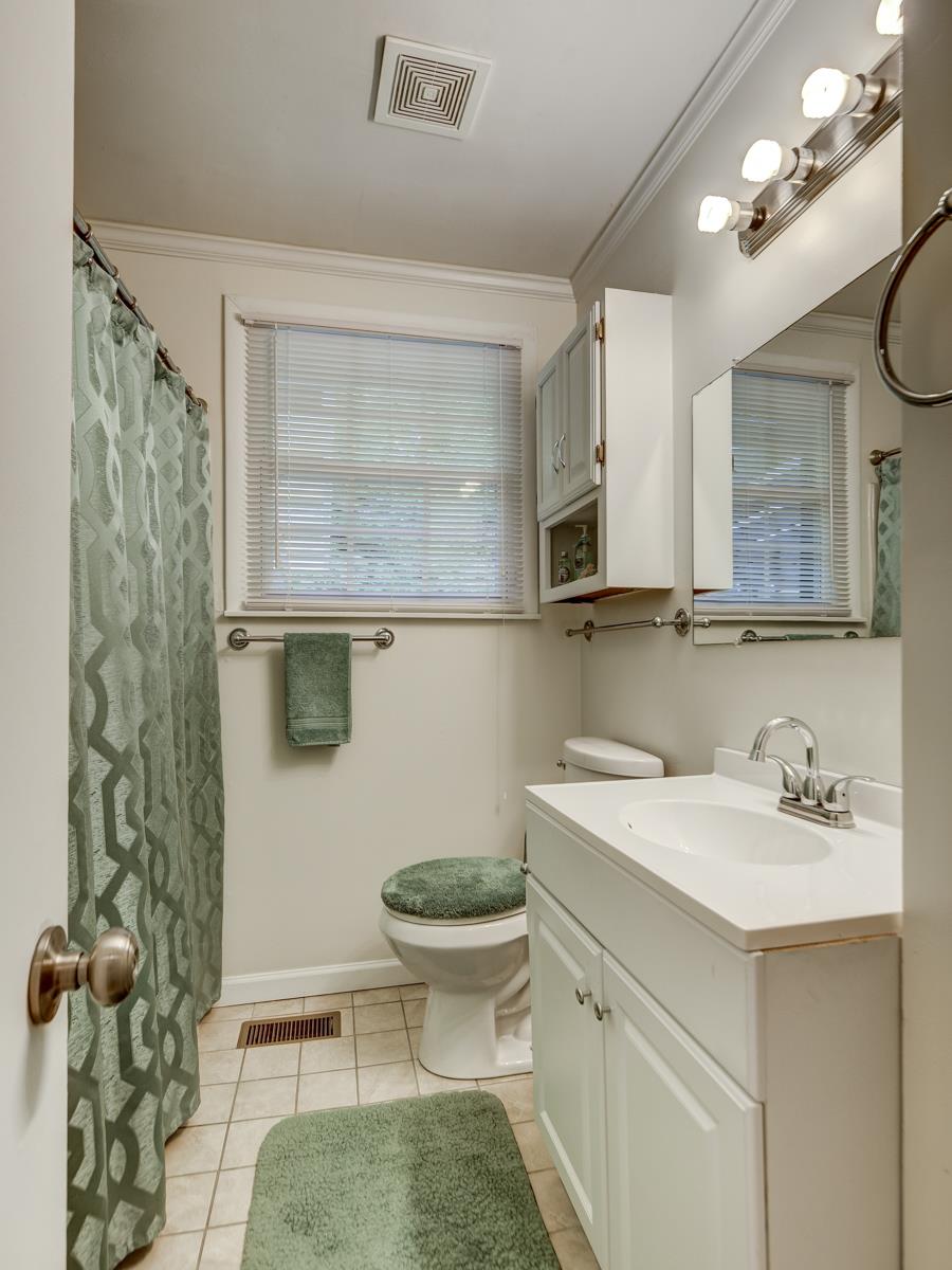 131 Dennis Road Hendersonville, TN 37075 - Photo 21 of 30 2nd Full Bath