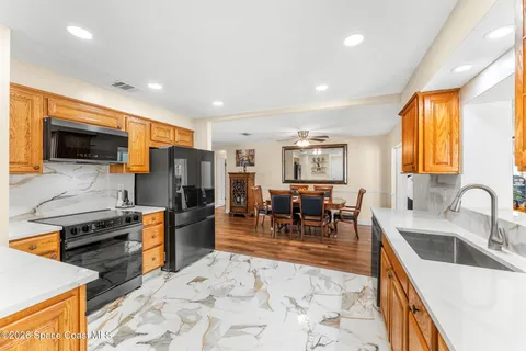$469,900 | 498 Chamberlin Avenue Northwest, Palm Bay, FL 32907
