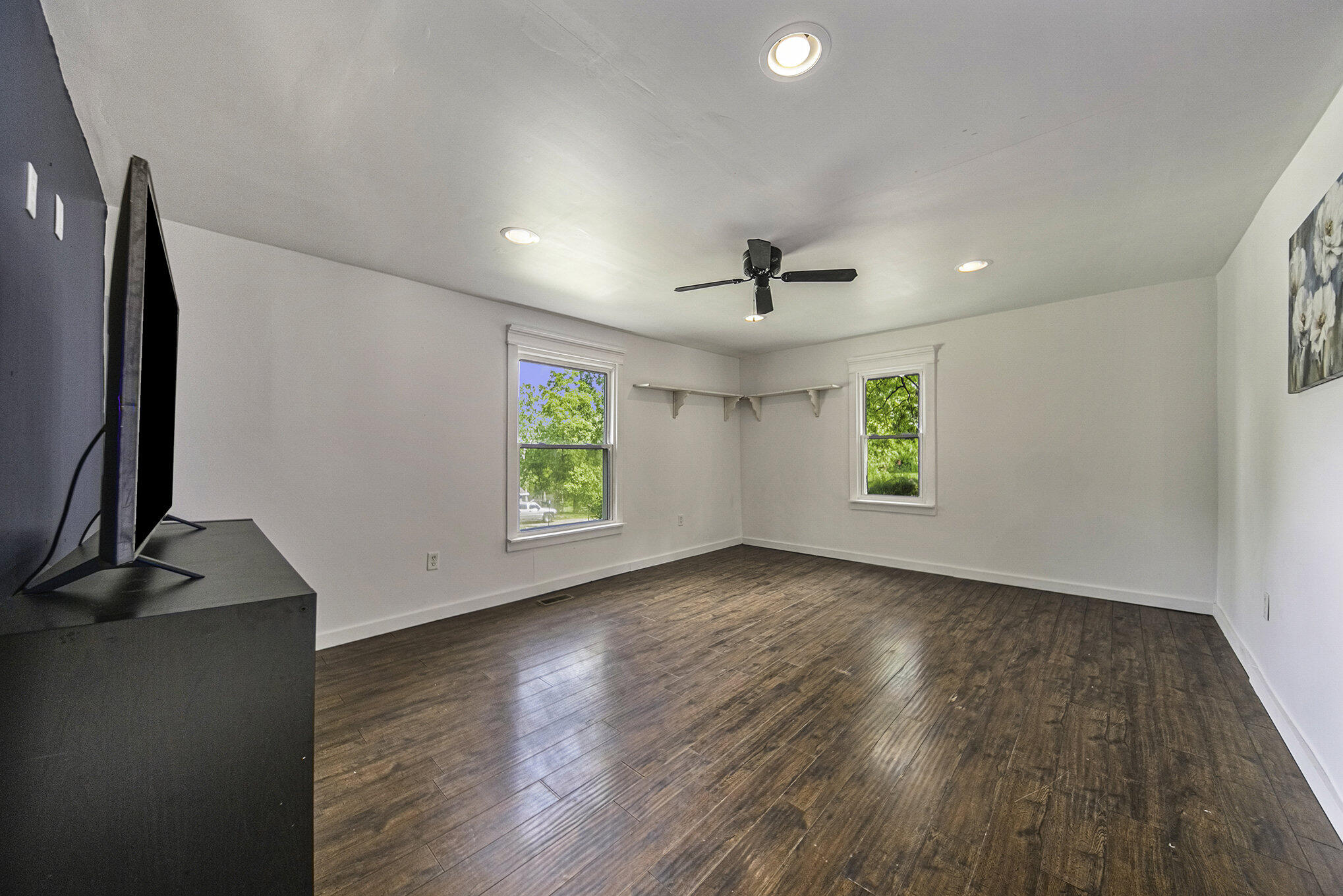 4002 Wellman Road Parma, MI 49269 - Photo 4 of 34 Living Room