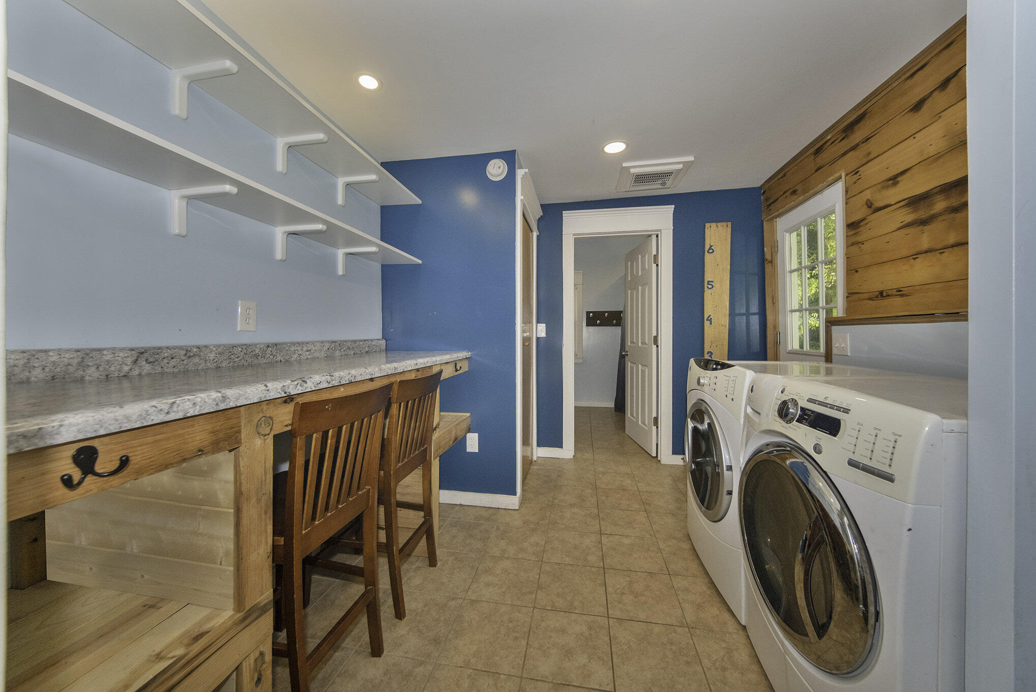 4002 Wellman Road Parma, MI 49269 - Photo 10 of 34 Laundry