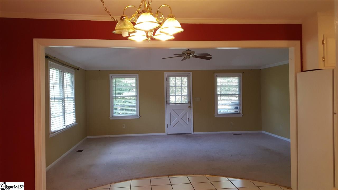19 Farmington Road Greenville, SC 29605 - Photo 12 of 17