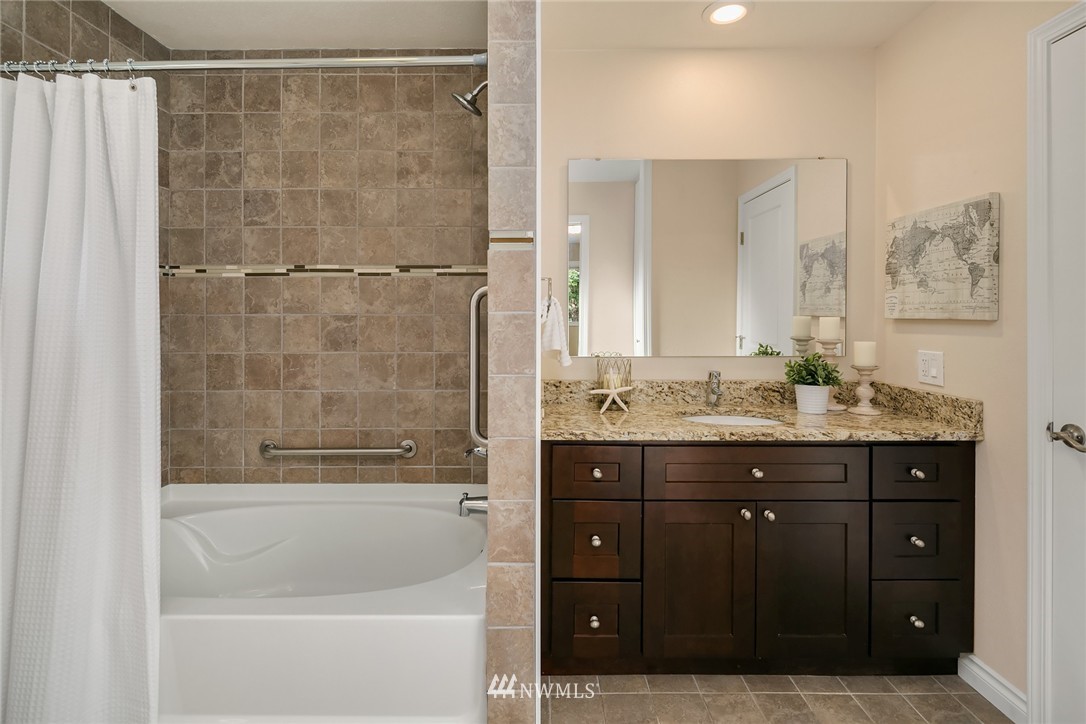 9903 232nd Street Southwest Edmonds, WA 98020 - Photo 12 of 25 Gallery Image 12