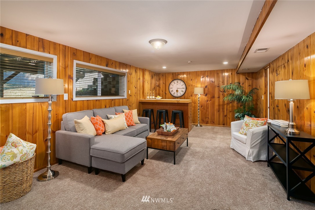 9903 232nd Street Southwest Edmonds, WA 98020 - Photo 15 of 25 Gallery Image 15