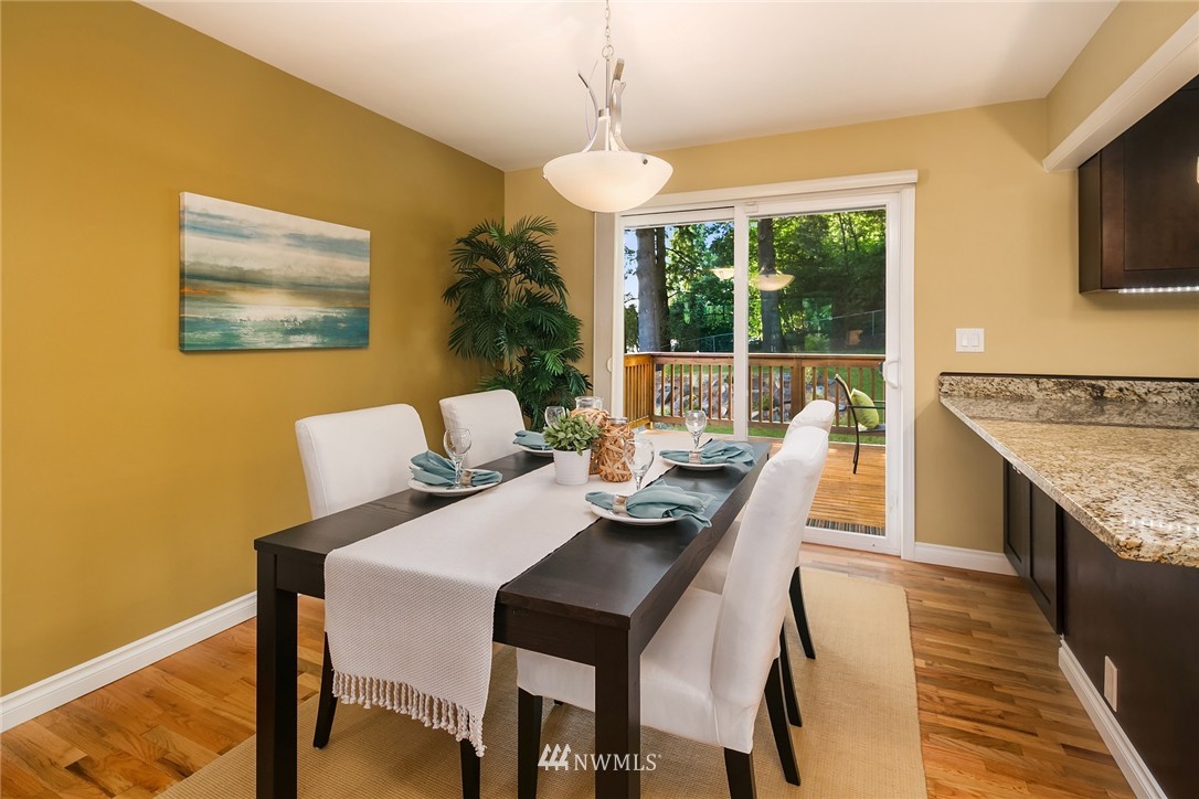 9903 232nd Street Southwest Edmonds, WA 98020 - Photo 6 of 25 Gallery Image 6