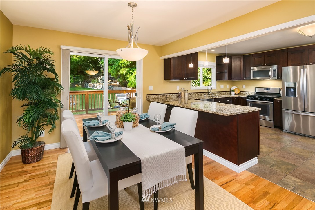 9903 232nd Street Southwest Edmonds, WA 98020 - Photo 7 of 25 Gallery Image 7