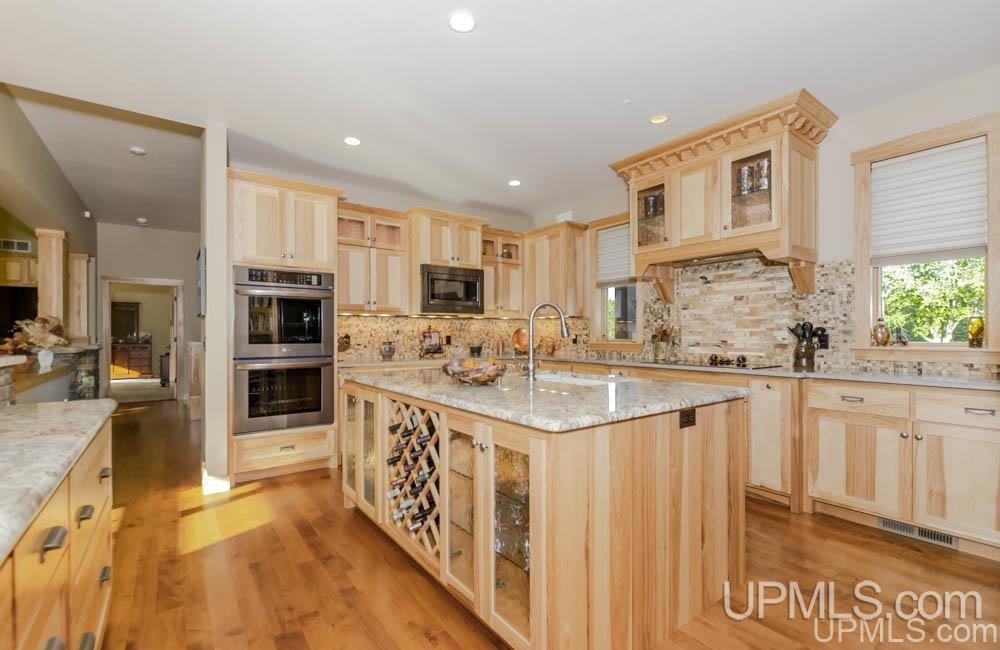 W4063 Peters Road Peshtigo, WI 54157 - Photo 9 of 50 Gallery Image 9
