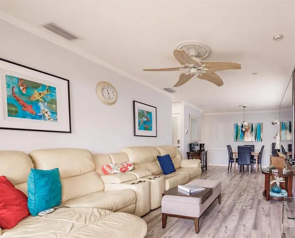 $7,470 | 6020 Midnight Pass Road, Unit 4, Sarasota, FL 34242