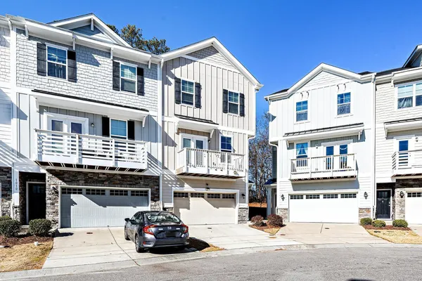 $2,300 | 1008 Diamond Dove Lane, Apex, NC 27502